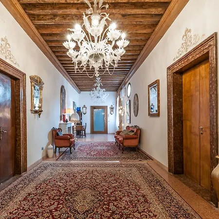 Apartment Palazzo Della Torre *