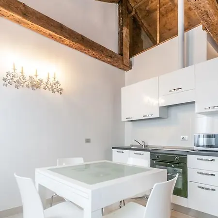 Palazzo Della Torre *