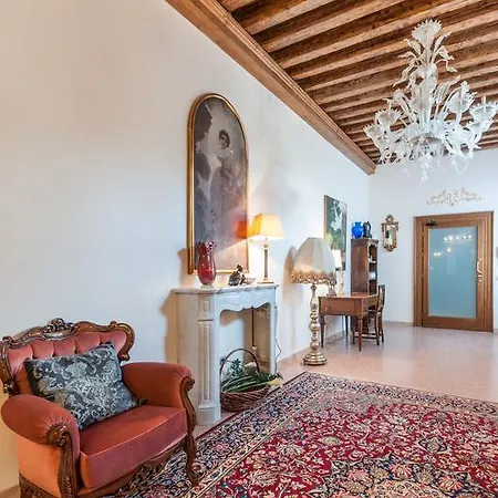 Апартаменты Palazzo Della Torre
