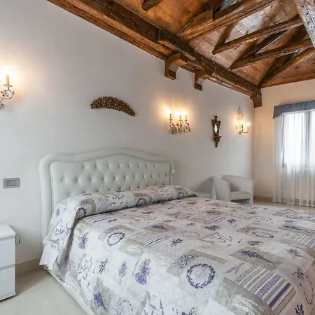 Palazzo Della Torre Апартаменты Венеция