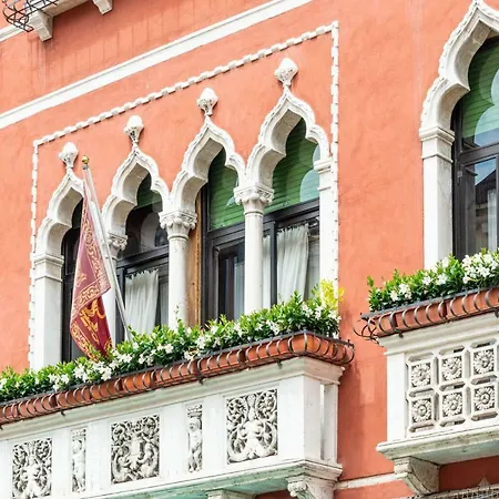 Апартаменты Palazzo Della Torre Венеция